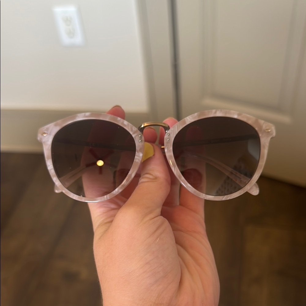 FOSSIL Vintage Pink Sunglasses